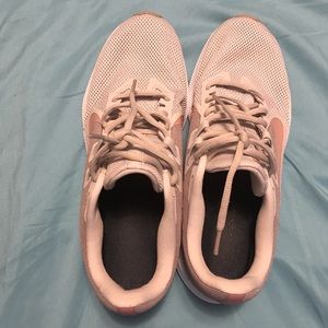 Grey Nike women’s runners